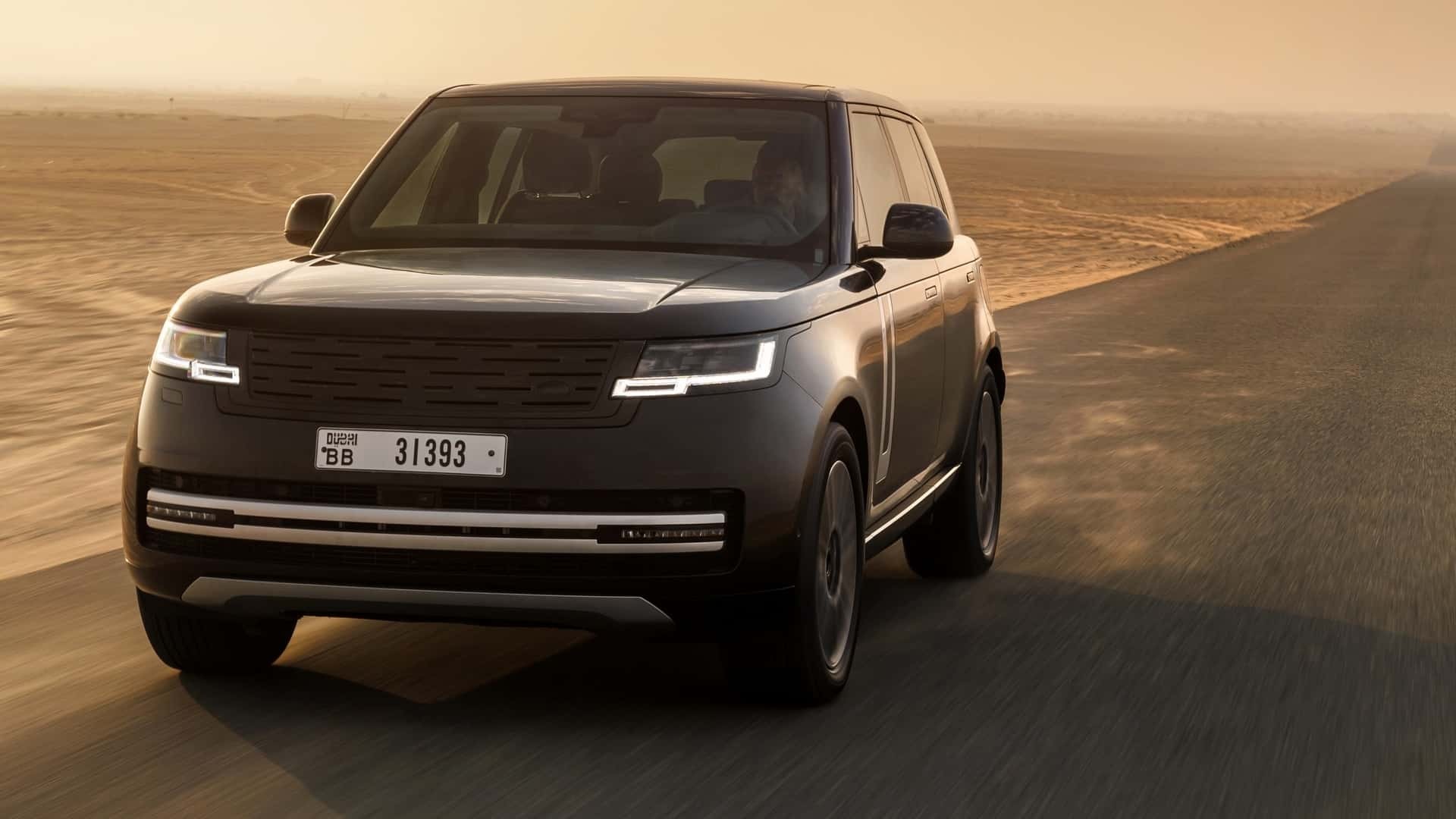 la-range-rover-elettrica-e-i-test-nel-deserto.jpg
